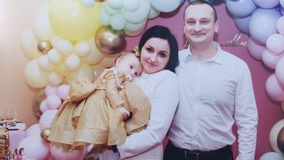Віталія Стадника з дружиною та донечкою