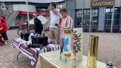 У Черкасах відбувся благодійний захід "Волонтер — це Я" У Черкасах відбувся благодійний захід "Волонтер — це Я"