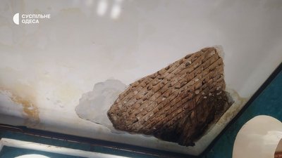 В Одесі в пам’ятці архітектури тече дах. Все через реставрацію, що зупинилася