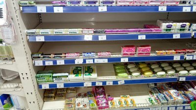 Хроніки карантину в Одесі: черги в аптеки, банки та робота підпільно Хроніки карантину в Одесі: черги в аптеки, банки та робота підпільно