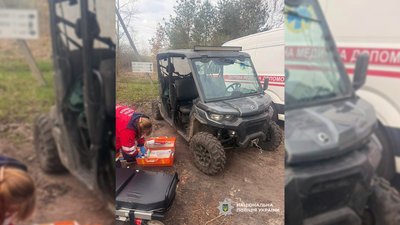 Багі перекинувся на Чернігівщині: неповнолітні пасажирки і водійка, пасажирки у лікарні
