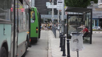 У Харкові пасажир поцупив виручку у водія маршрутки, підозрюваного затримали