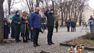 На Закарпатті вшанували пам’ять Героїв Небесної Сотні (Фоторепортаж) На Закарпатті вшанували пам’ять Героїв Небесної Сотні (Фоторепортаж)