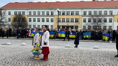 Концерт до 208-ї річниці з Дня народження Тараса Шевченка провели в Ужгороді Концерт до 208-ї річниці з Дня народження Тараса Шевченка провели в Ужгороді
