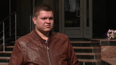 Відривається асфальт: на Рівненщині водії подали 130 заяв на дорожників Відривається асфальт: на Рівненщині водії подали 130 заяв на дорожників