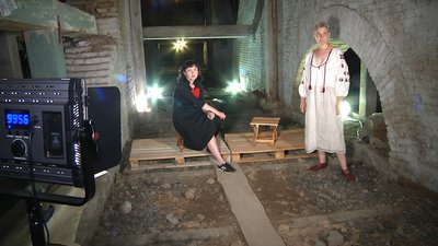 У Рівному поезію читають на старовинному горищі музею. І знімають на відео