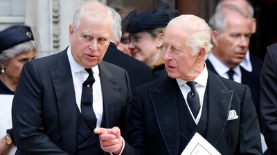 чарльз, скандал