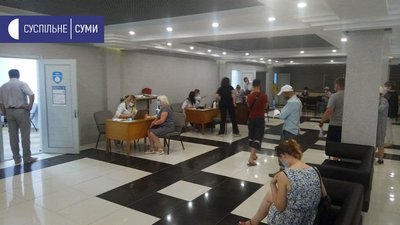 До відкриття — 300 охочих. У Сумах запрацював центр масової вакцинації До відкриття — 300 охочих. У Сумах запрацював центр масової вакцинації