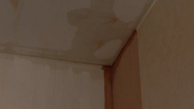 "Шифер, паркан літав". У Підмихайлі на Франківщині долають наслідки буревію "Шифер, паркан літав". У Підмихайлі на Франківщині долають наслідки буревію
