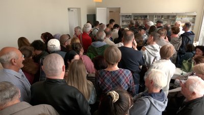 "Русскій воєнний корабль…всьо!": у Чернігові на пішохідному мосту погасили поштову марку "Русскій воєнний корабль…всьо!": у Чернігові на пішохідному мосту погасили поштову марку