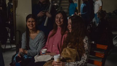 Підтримуємо армію і самих себе: у Черкасах відбувся "Квартирник в укритті" Підтримуємо армію і самих себе: у Черкасах відбувся "Квартирник в укритті"