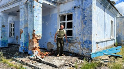 На Херсонщині через постійні обстріли військових РФ зруйноване селище Біла Криниця На Херсонщині через постійні обстріли військових РФ зруйноване селище Біла Криниця