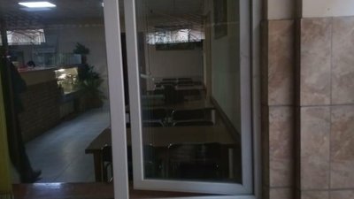 Поліцейські викрили двох хлопців, які причетні до крадіжок із кафе на Херсонщині