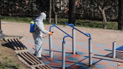В Одесі дезінфікують усі громадські місця та транспорт В Одесі дезінфікують усі громадські місця та транспорт