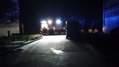 Під час пожежі у п'ятиповерховому будинку на Волині евакуювали 18 людей Під час пожежі у п'ятиповерховому будинку на Волині евакуювали 18 людей