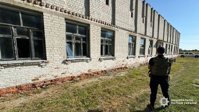 Безпілотник влучив у будівлю гімназії на Чернігівщині