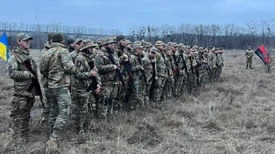 Майже сто бійців, які долучилися до батальйону “Вовки Да Вінчі” склали присягу добровольця Майже сто бійців, які долучилися до батальйону “Вовки Да Вінчі” склали присягу добровольця