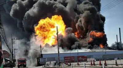 Розгнівалась на боса. У Таїланді жінка підпалила склад нафти та хімікатів