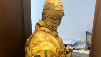 Низка посадовців вивозила українське озброєння до Росії - СБУ