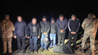Підозрювані у спробі перетнути кордон
