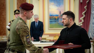 Зеленський присвоїв звання Героя України заступнику командира 95-ї бригади ДШВ