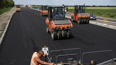 Мільйон з бюджету. Працівників Кіровоградавтодору підозрюють у крадіжці