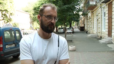 У фасаді пам'ятки архітектури в центрі Одеси намагалися прорубати двері У фасаді пам'ятки архітектури в центрі Одеси намагалися прорубати двері