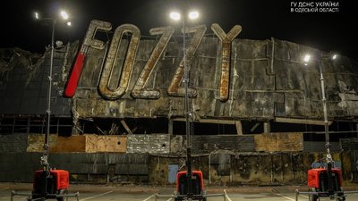 Одеським рятувальникам передали нові автономні системи освітлення