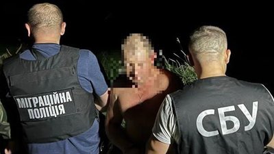 За кордон за 5 тисяч доларів: на Вінниччині затримали іноземця
