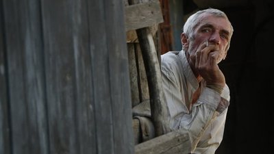 Хочу записати інтерв'ю про хату. На Буковині знімали проєкт "Old khata project" Хочу записати інтерв'ю про хату. На Буковині знімали проєкт "Old khata project"