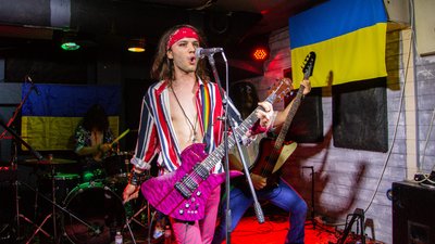 Зібрали 75 тисяч для військових: в одеському MoreMusicClub проводять благодійні концерти. Гурт Yothex Зібрали 75 тисяч для військових: в одеському MoreMusicClub проводять благодійні концерти. Гурт Yothex