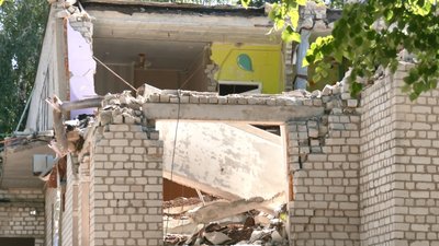 "Наш обов'язок допомогти": як відновлюють обстріляний дитсадок в Елітному на Харківщині "Наш обов'язок допомогти": як відновлюють обстріляний дитсадок в Елітному на Харківщині