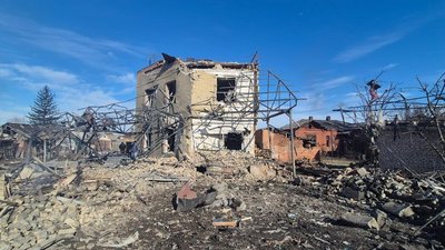 Наслідки авіаудару по Словʼянську