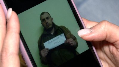 Три уламки в нозі та один — під оком: дружина полоненого морпіха, яка евакуювалась на Рівненщину, чекає його повернення Три уламки в нозі та один — під оком: дружина полоненого морпіха, яка евакуювалась на Рівненщину, чекає його повернення