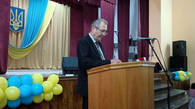 На Волині селяни приїхали на сесію, щоб повернути сімейного лікаря в амбулаторію На Волині селяни приїхали на сесію, щоб повернути сімейного лікаря в амбулаторію