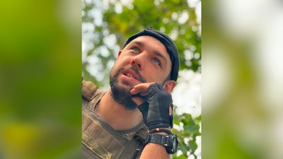 Молодший сержант Олег Стельмах Молодший сержант Олег Стельмах