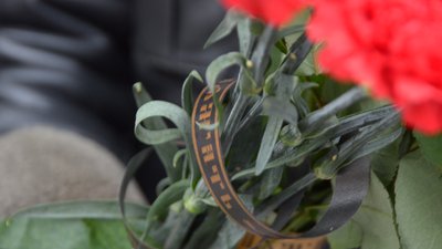 У Житомирі попрощалися із загиблим командиром підрозділу добровольчого мобільного шпиталю Сергієм Гарбарчуком У Житомирі попрощалися із загиблим командиром підрозділу добровольчого мобільного шпиталю Сергієм Гарбарчуком