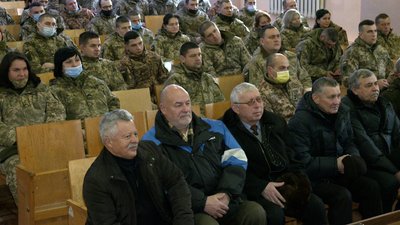 Ексвійськовослужбовці з Рівного пригадали першу присягу часів Незалежності Ексвійськовослужбовці з Рівного пригадали першу присягу часів Незалежності