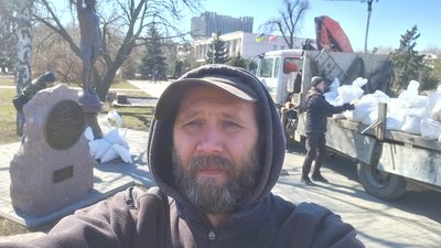 Запорізькі пам'ятники захищають від можливих обстрілів