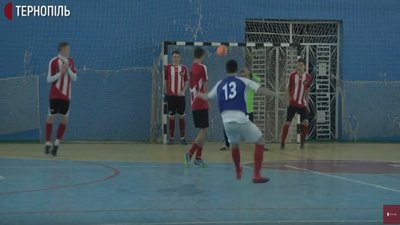 У міжнародному футбольному турнірі "Кубок сонця-5", який відбувся в Тернополі, перемогли канадці