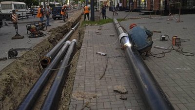 Цьогоріч у Хмельницькому вдалося замінити чотири кілометра тепломереж. Цьогоріч у Хмельницькому вдалося замінити чотири кілометра тепломереж.