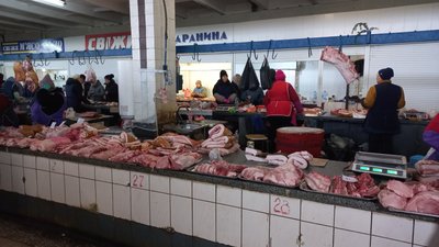 Продукти до новорічно-різдвяного столу в Полтаві: у скільки обійдуться Продукти до новорічно-різдвяного столу в Полтаві: у скільки обійдуться