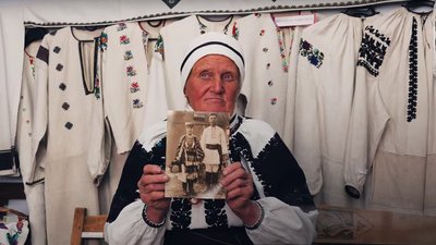 Наречені у Монастирку одягали вишиванки Наречені у Монастирку одягали вишиванки