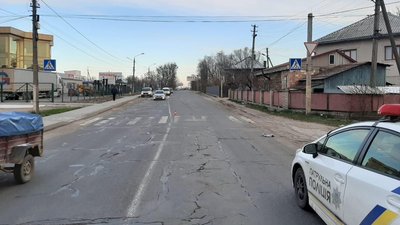 В Чернівцях автомобіль збив насмерть молоду жінку
