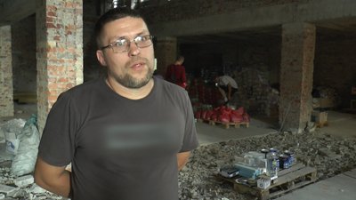 Волонтери допомога переселенці люди Мирноград Донеччина Волонтери допомога переселенці люди Мирноград Донеччина