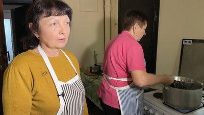 "Хочу підтримати українських воїнів". Херсонська волонтерка готує гарячі обіди для військових "Хочу підтримати українських воїнів". Херсонська волонтерка готує гарячі обіди для військових