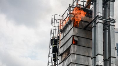 На Тернопільщині горіла зерносушарка