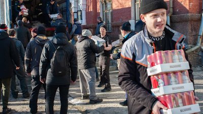 На Сумщину приїхав перший гуманітарний конвой від ООН На Сумщину приїхав перший гуманітарний конвой від ООН