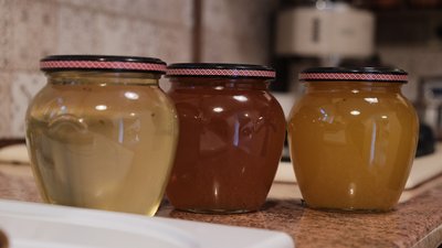 Чому в Україні подорожчав мед та як обрати якісний продукт. Розповідає голова Спілки пасічників