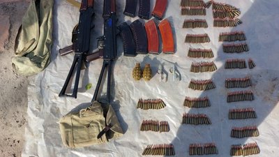 Зброя в хаті під час обшуку